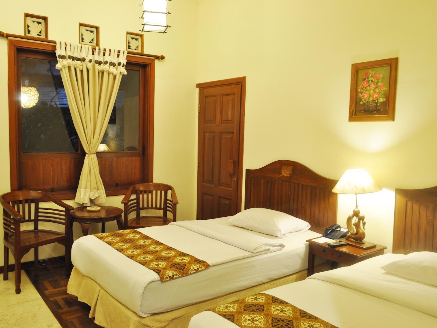Bukit Daun Hotel And Resort Kediri  Luaran gambar
