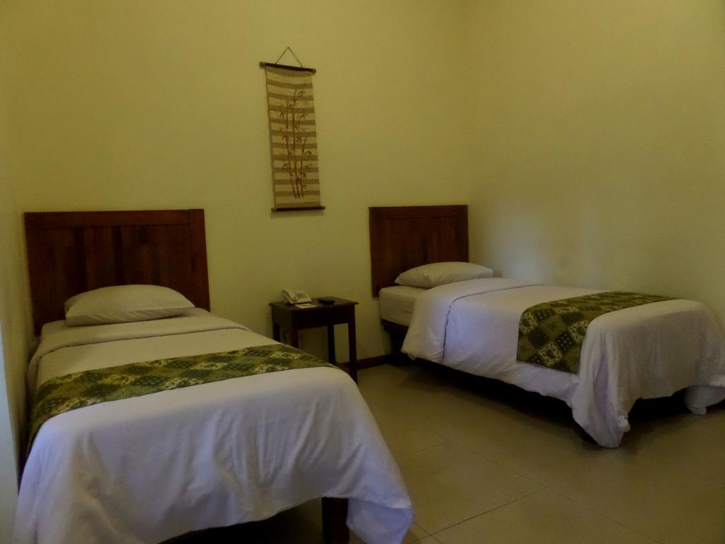 Bukit Daun Hotel And Resort Kediri  Luaran gambar