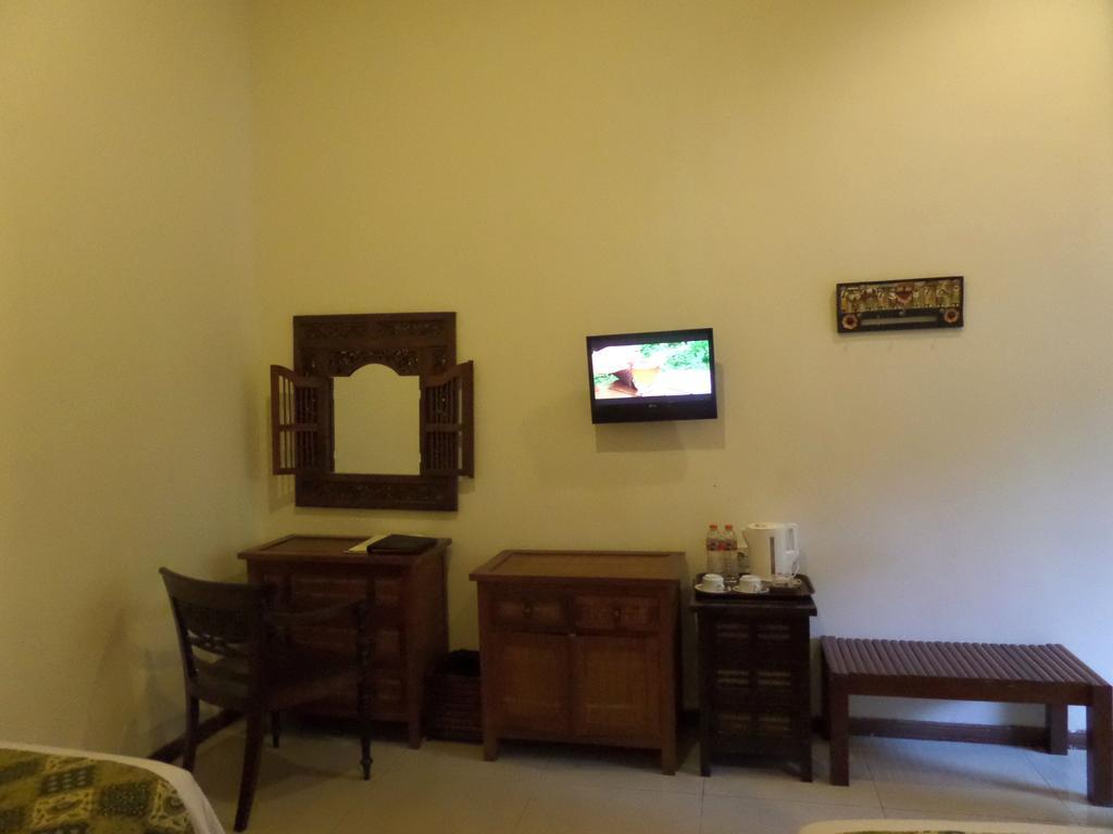 Bukit Daun Hotel And Resort Kediri  Luaran gambar