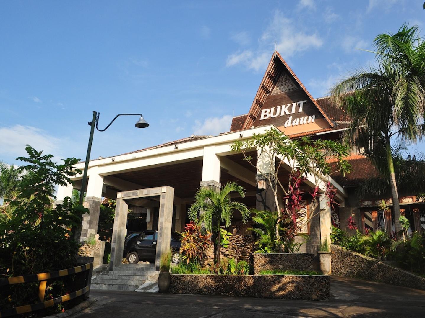 Bukit Daun Hotel And Resort Kediri  Luaran gambar