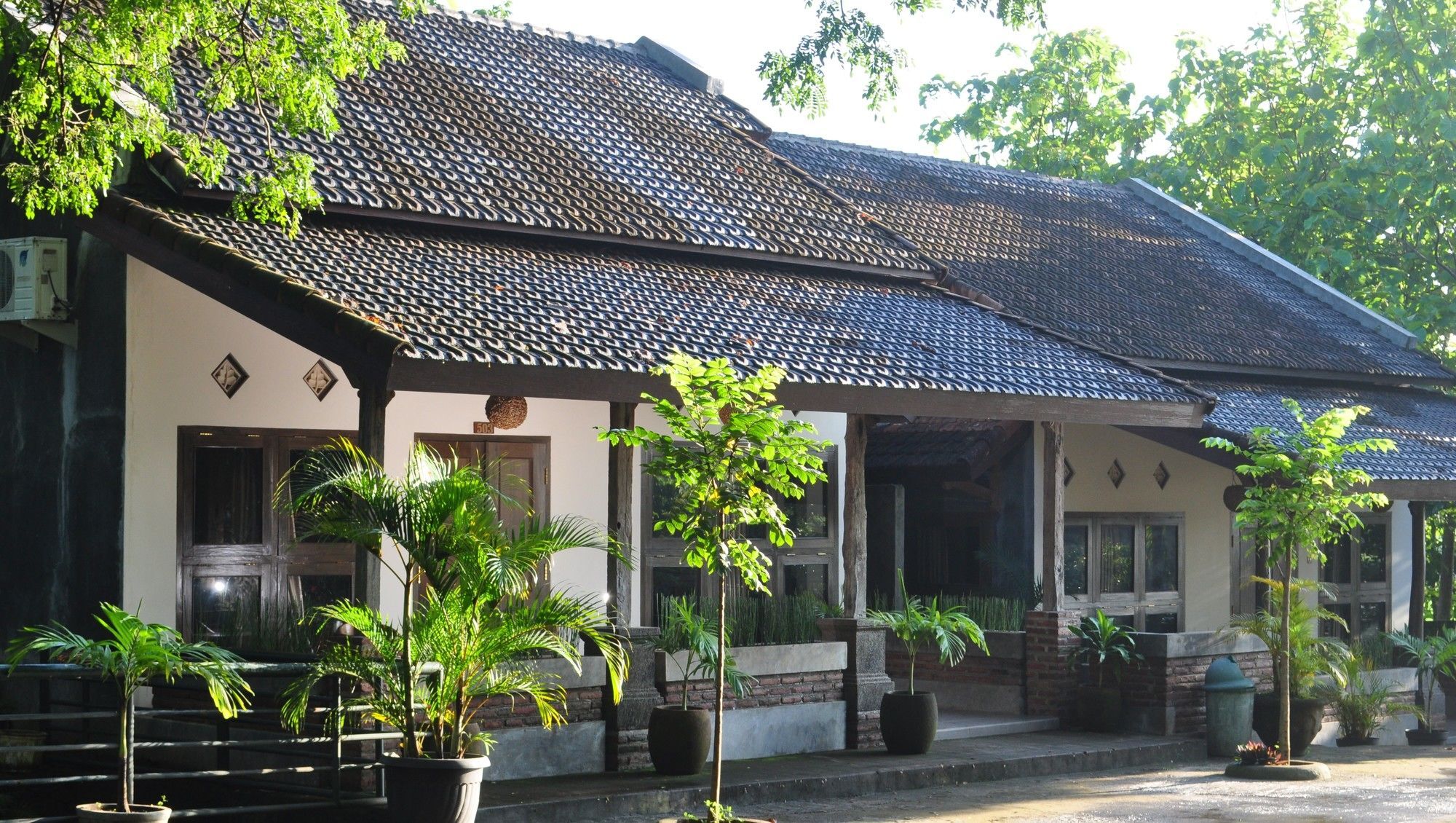 Bukit Daun Hotel And Resort Kediri  Luaran gambar