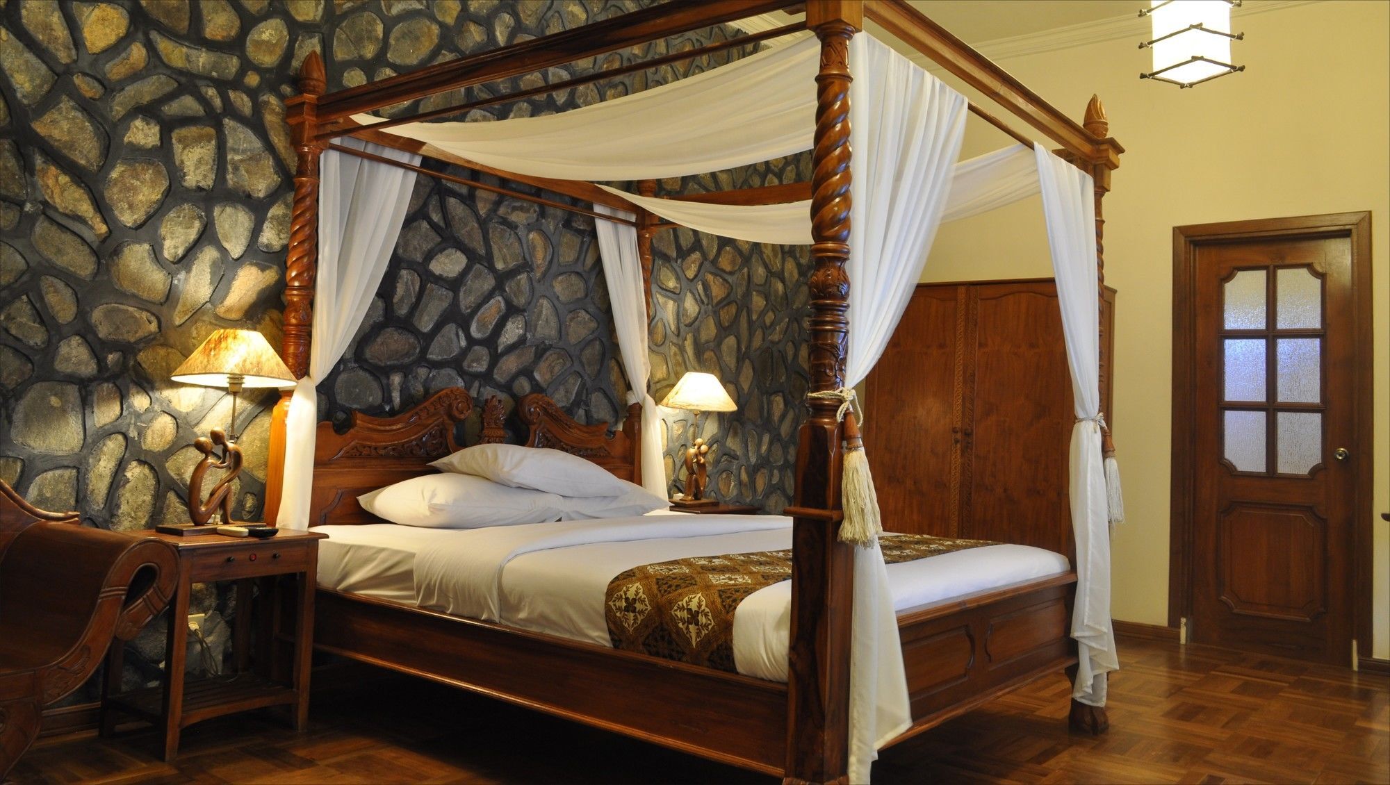Bukit Daun Hotel And Resort Kediri  Luaran gambar